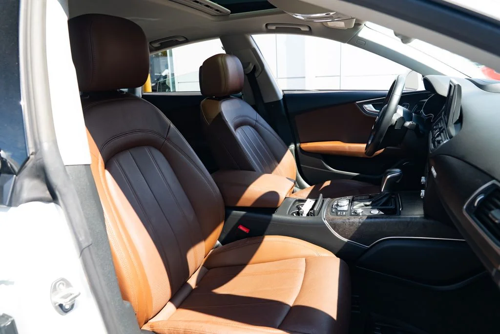 Used 2018 White Audi 3.0T Prestige image 26