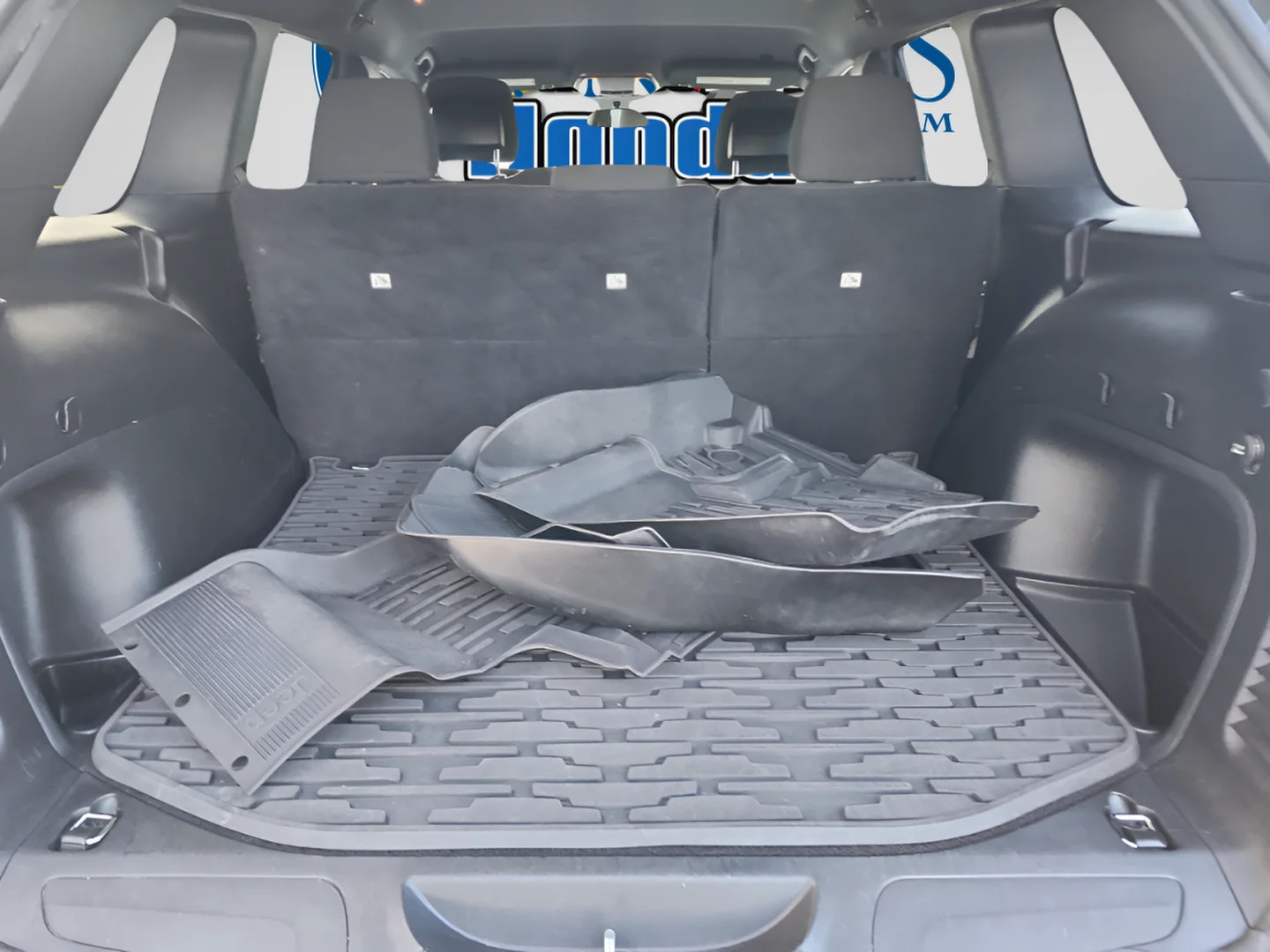 Used 2021 Billet Silver Metallic Clearcoat Jeep Laredo E image 16