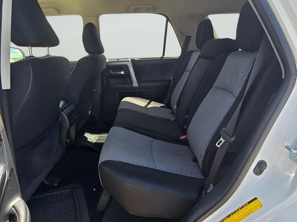 Used 2014 Super White Toyota SR5 image 26