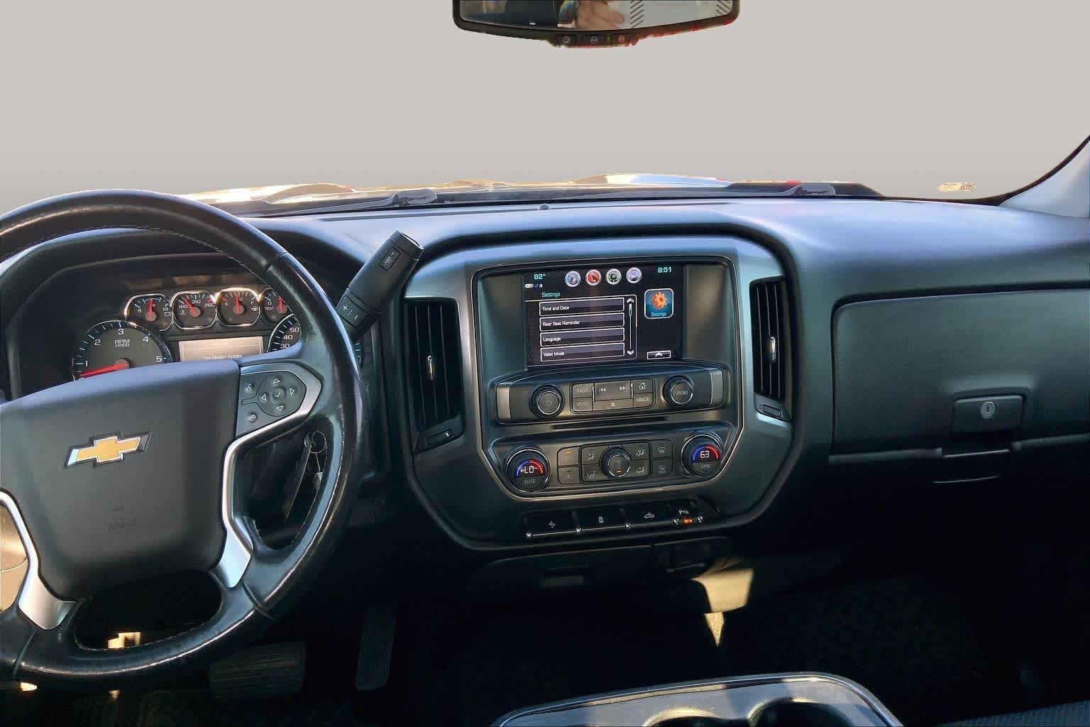Used 2018 Black Chevrolet LT image 7