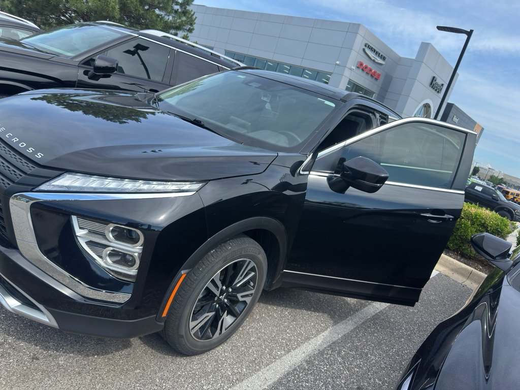 2023 Mitsubishi Eclipse Cross SE S-AWC's photo
