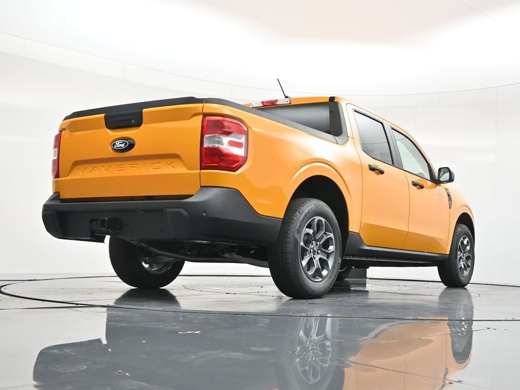 New 2026 Orange Fury Metallic Tri-Coat Ford XLT image 37