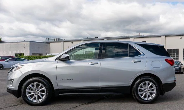 Used 2020 Silver Chevrolet LT image 9