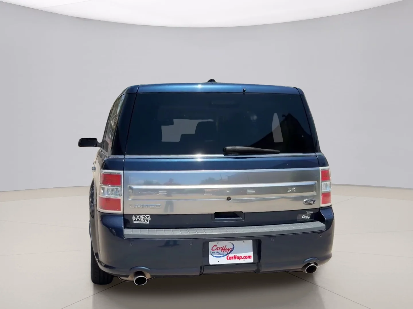 Used 2017 Blue Ford LIMITED image 4