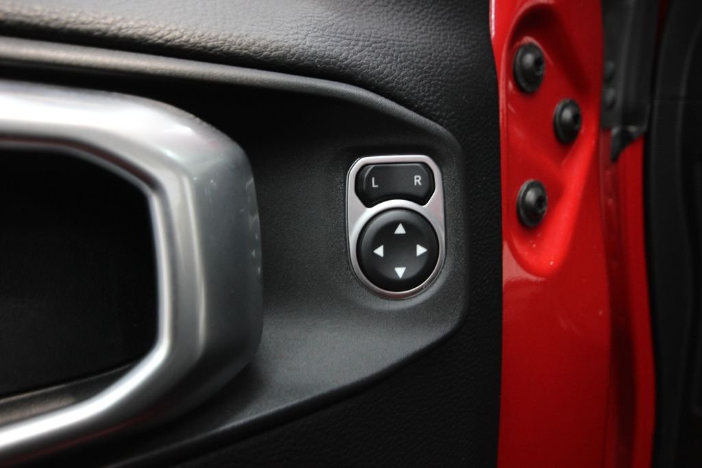 Used 2019 Red Jeep Unlimited Sahara image 13