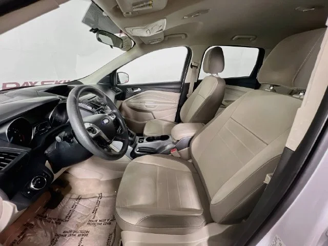 Used 2014 White Ford SE image 10
