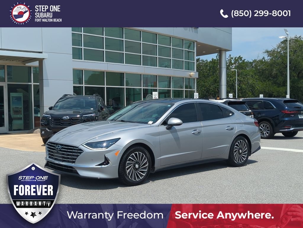 Used 2023 Silver Hyundai Limited image 1