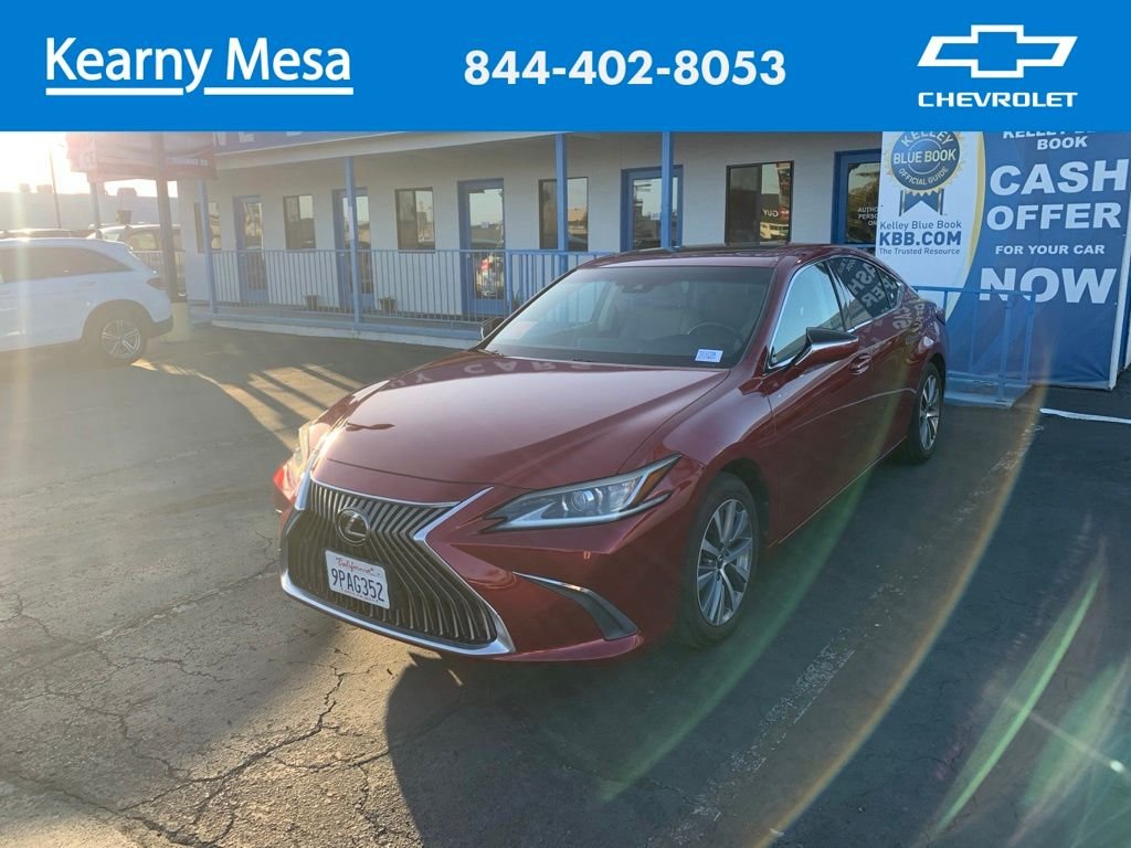 2020 Lexus ES 350 350's photo