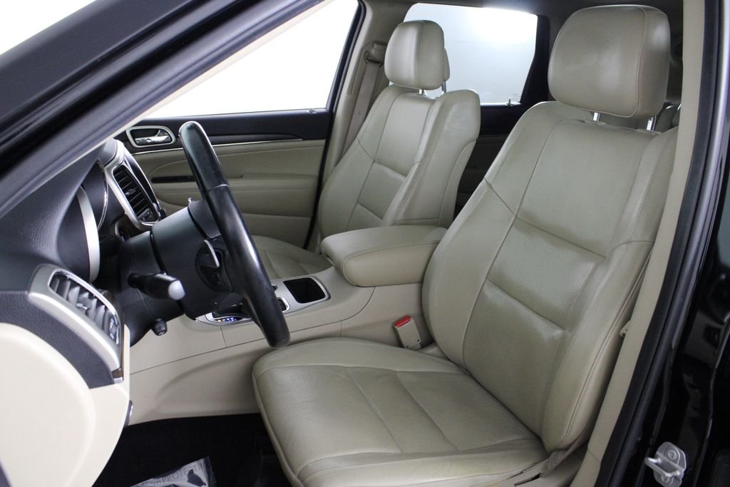 Used 2017 Black Jeep Limited image 18