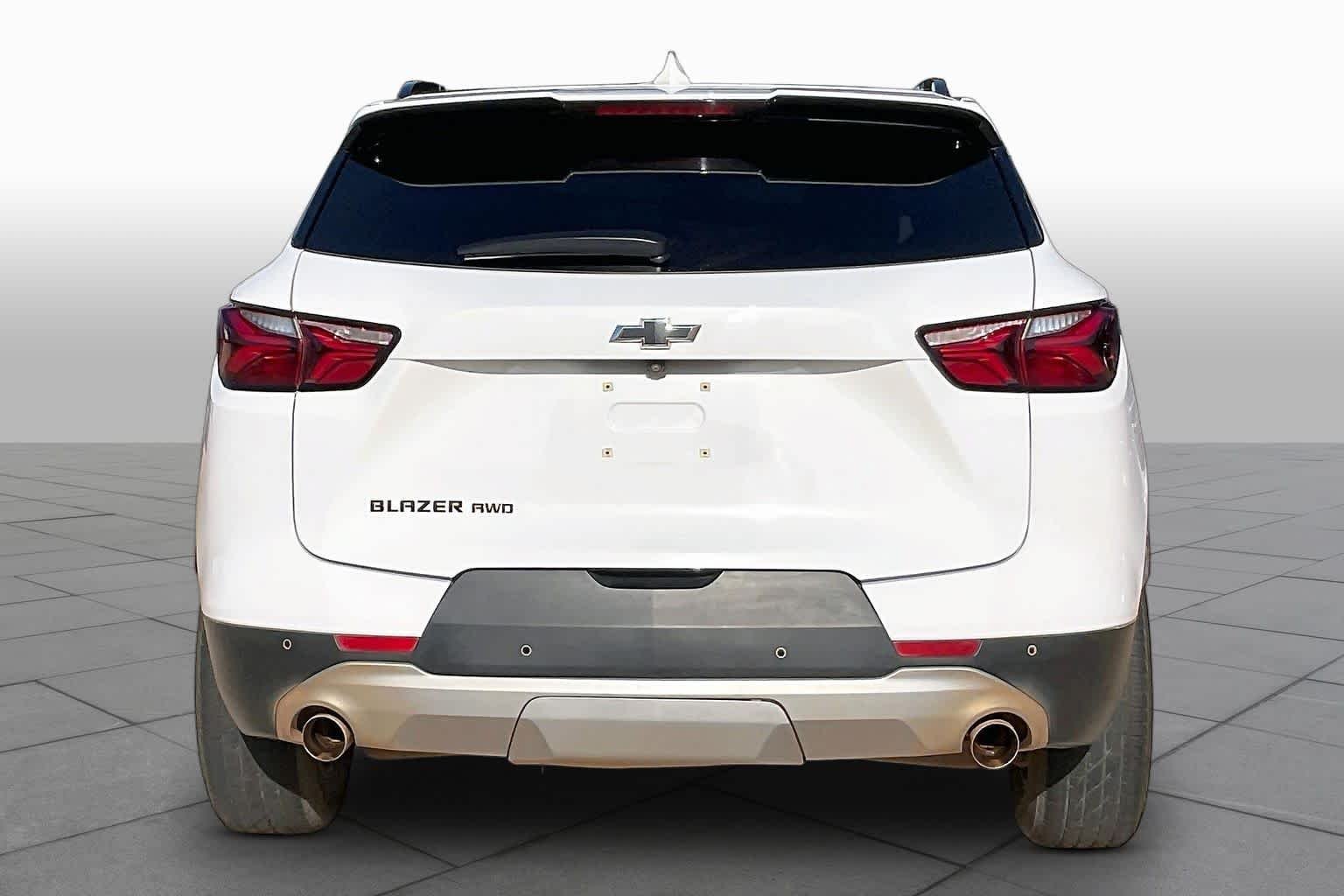 Used 2021 SUMMIT WHITE Chevrolet LT image 5