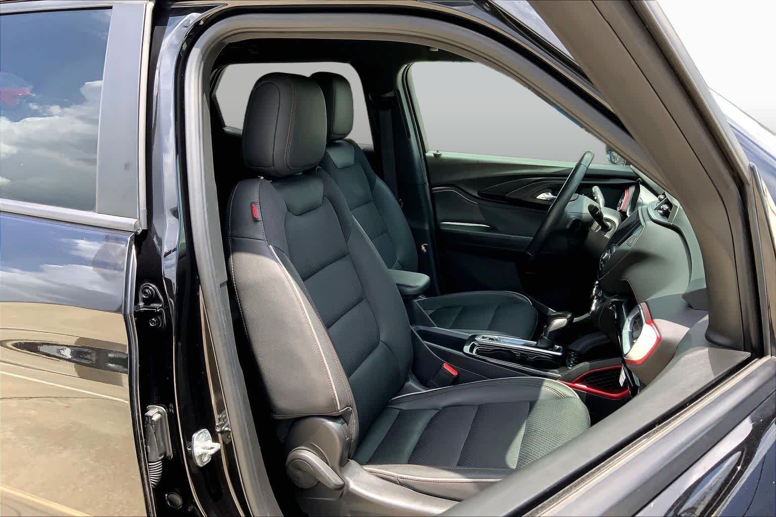 Used 2022 Mosaic Black Metallic Chevrolet RS image 9