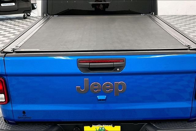 Used 2021 Hydro Blue Pearlcoat Jeep Mojave image 33