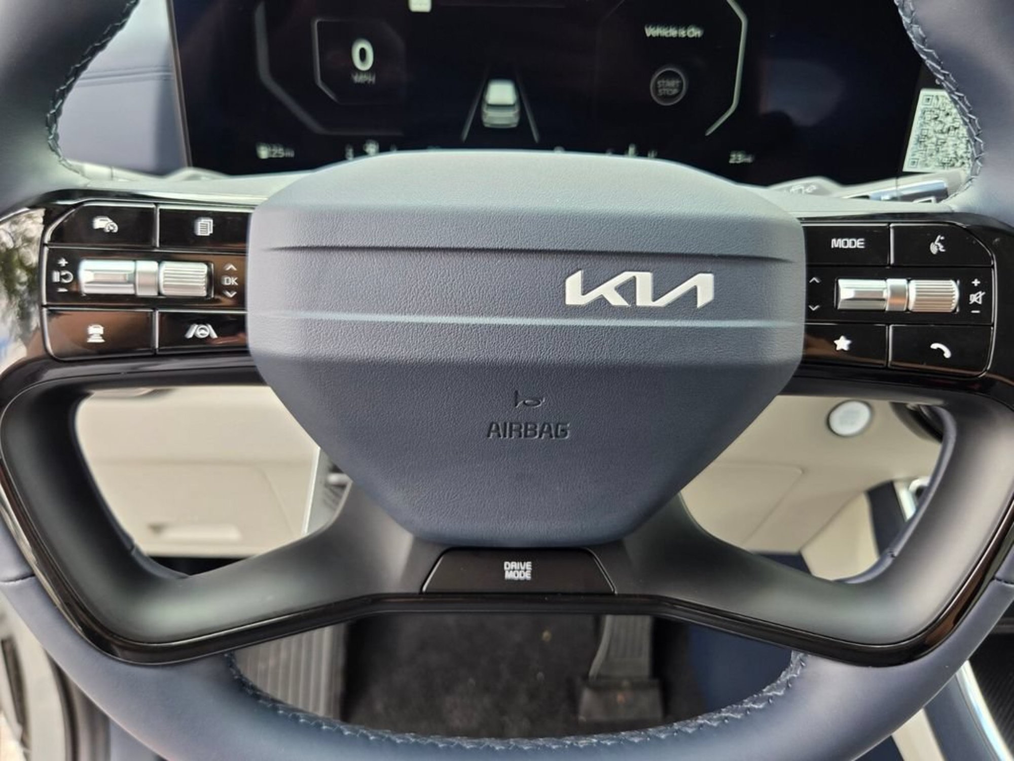 New 2027 Ceramic Silver Kia SX image 25