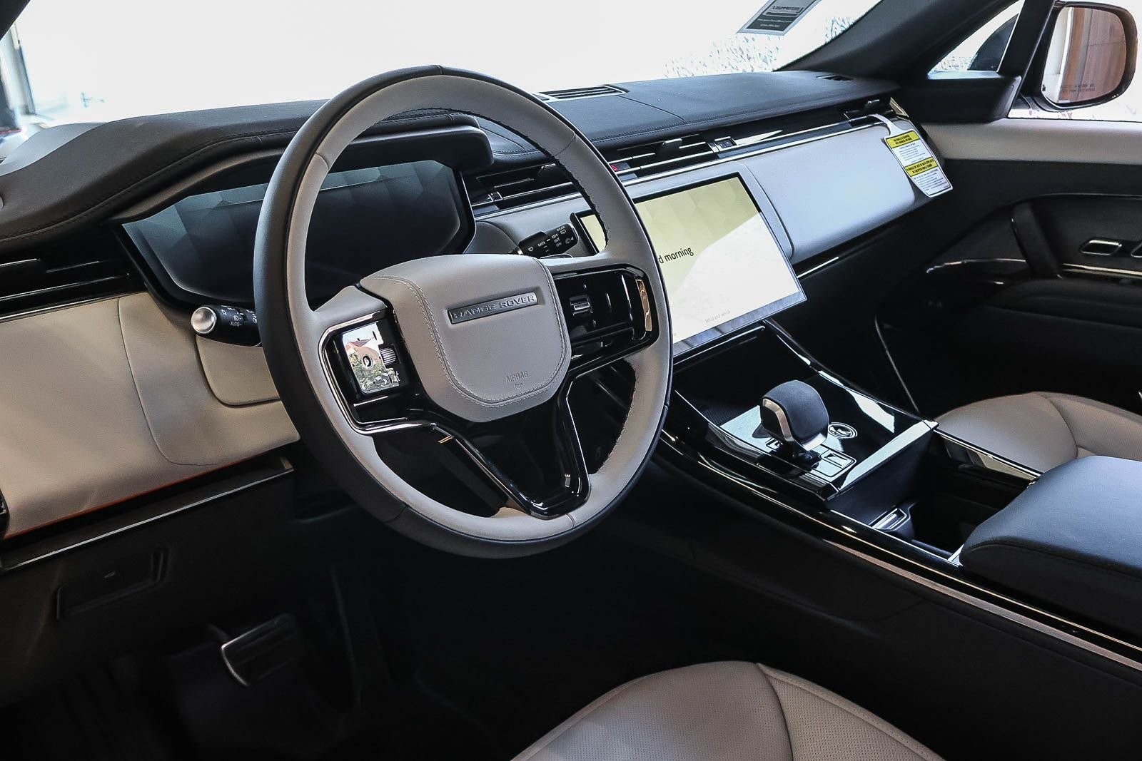 New 2026 Varesine Blue Land Rover Dynamic SE image 20