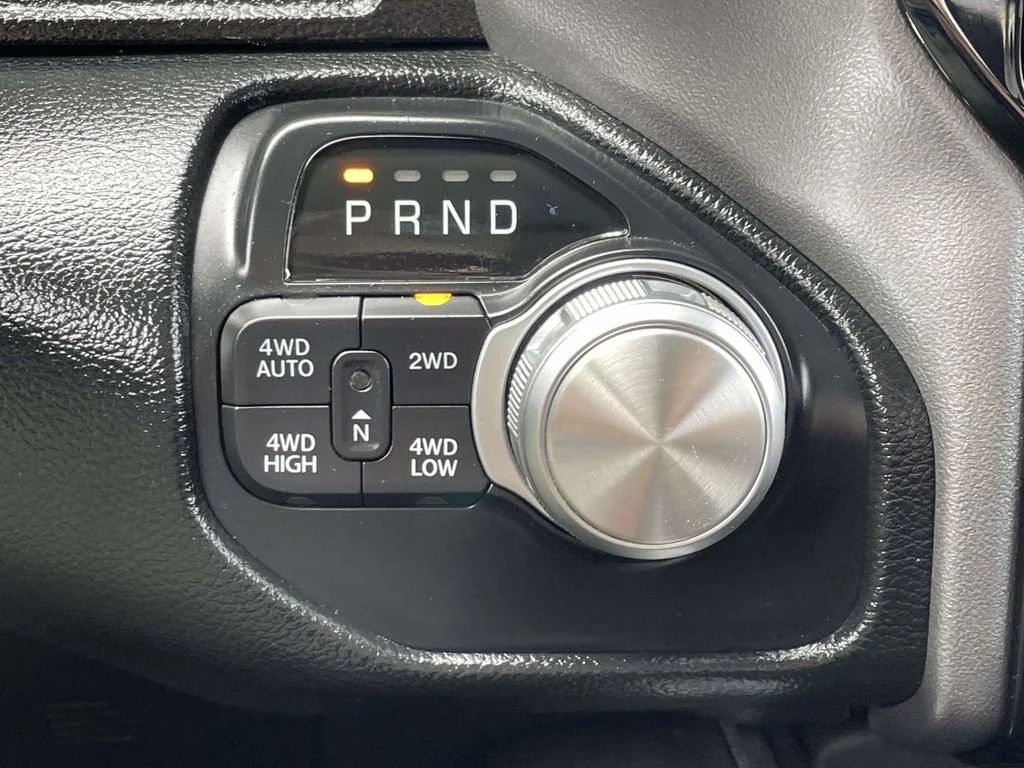 Used 2021 Silver Ram Laramie image 34