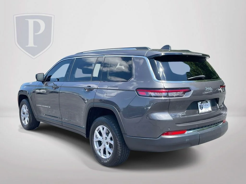 Used 2022 Gray Jeep Limited image 6