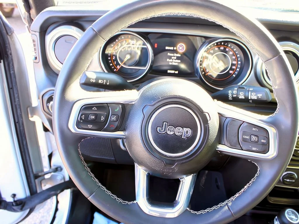 2023 Jeep Wrangler 4-Door Sahara - Photo 16