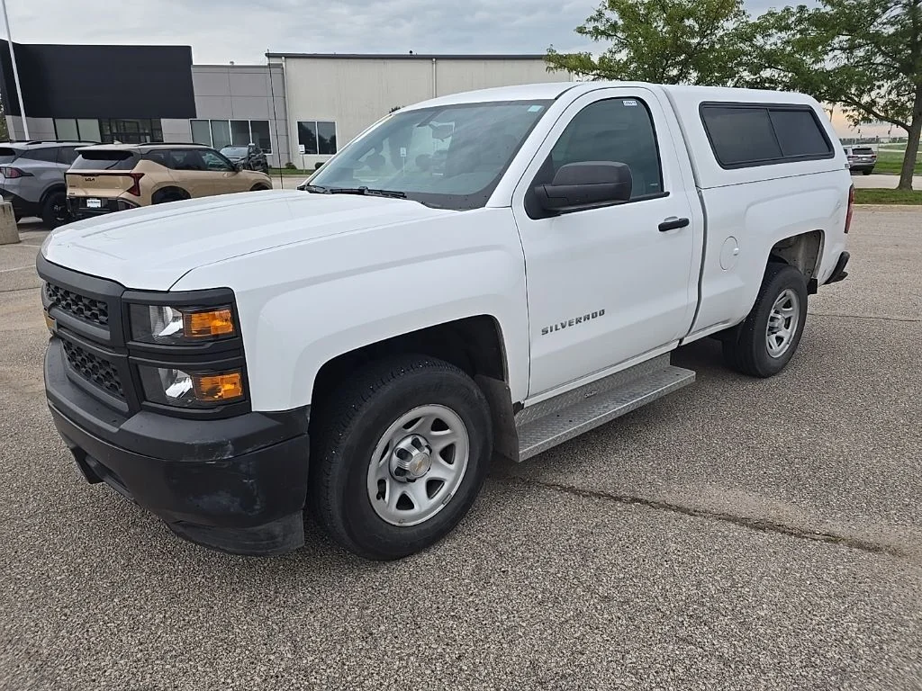 Used 2015 White Chevrolet WT image 4