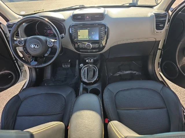 Used 2016 White Kia Plus image 10