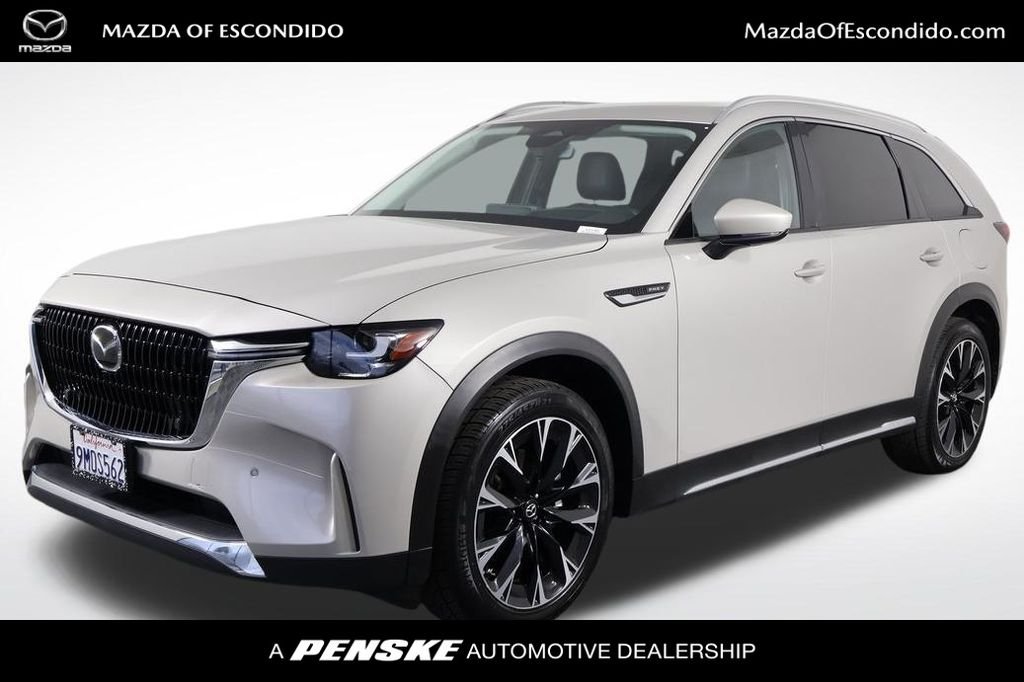 2024 Mazda CX-90 PHEV Premium Package's photo