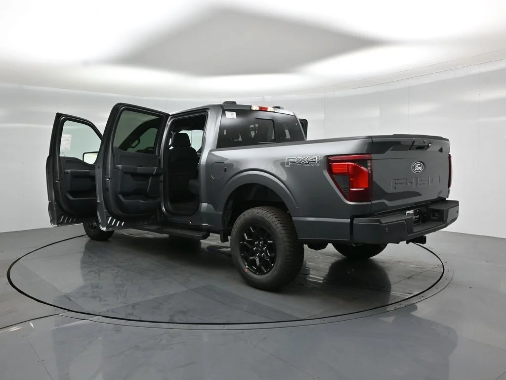 New 2026 Gray Ford XLT image 31