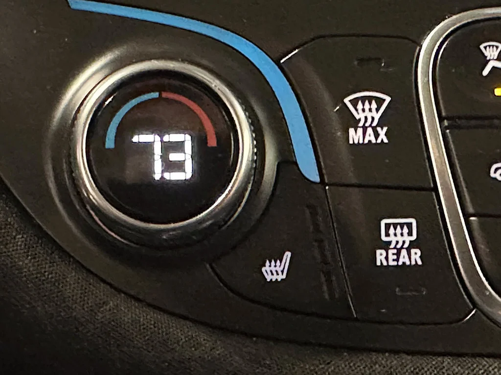 Used 2020 SILVER ICE METALLIC Chevrolet LT image 29