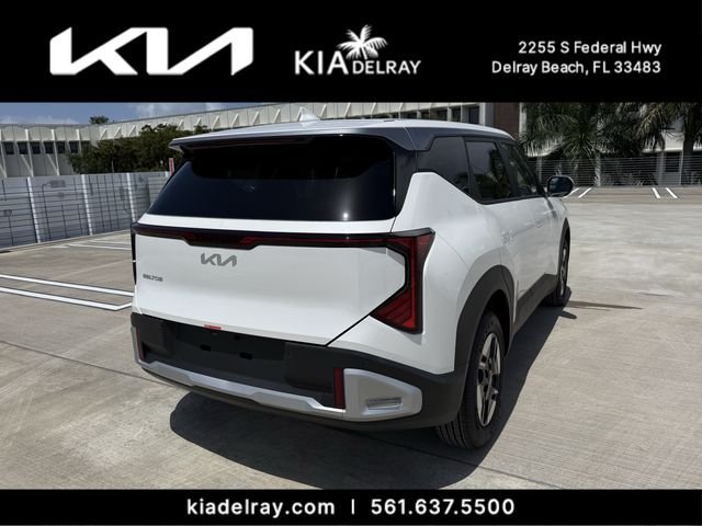 New 2027 Snow White Pearl Kia LX image 3