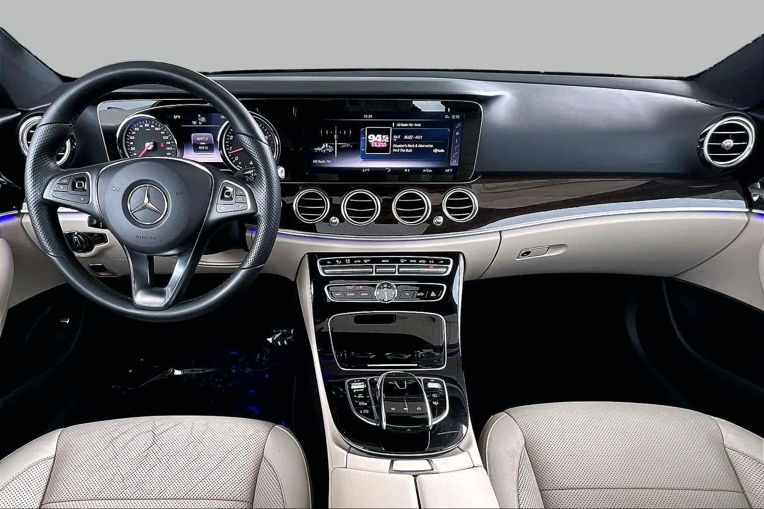 Used 2017 designo Diamond White Metallic Mercedes-Benz E 300 Sport image 14