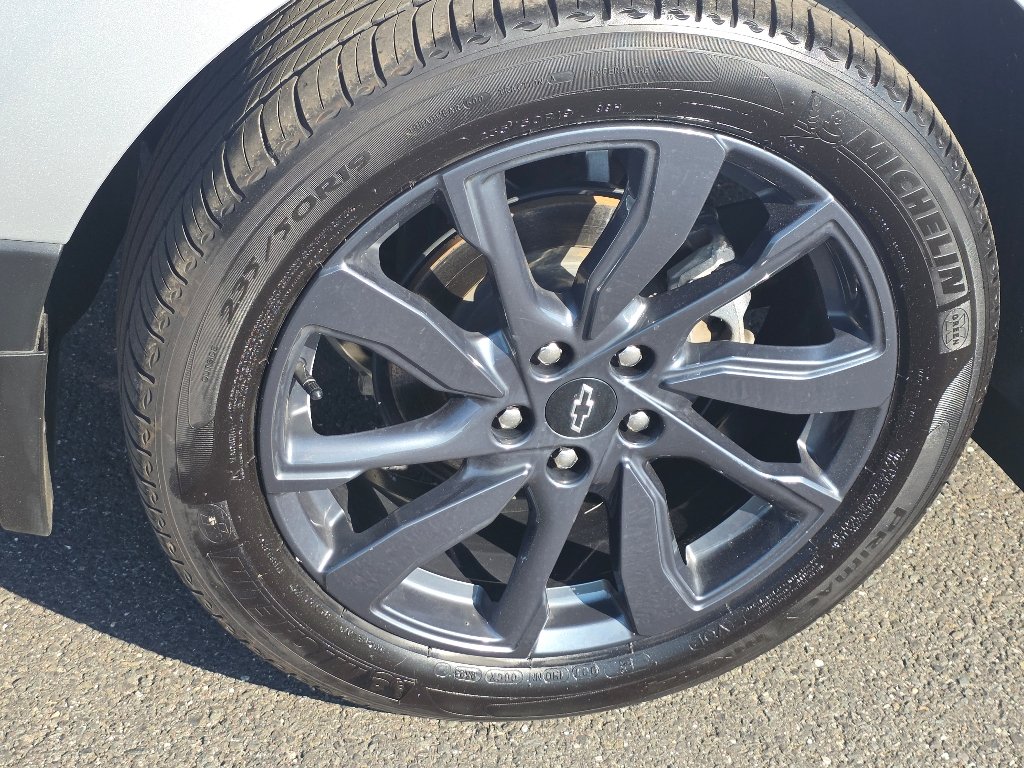 Certified Used 2022 Silver Ice Metallic Chevrolet RS image 27