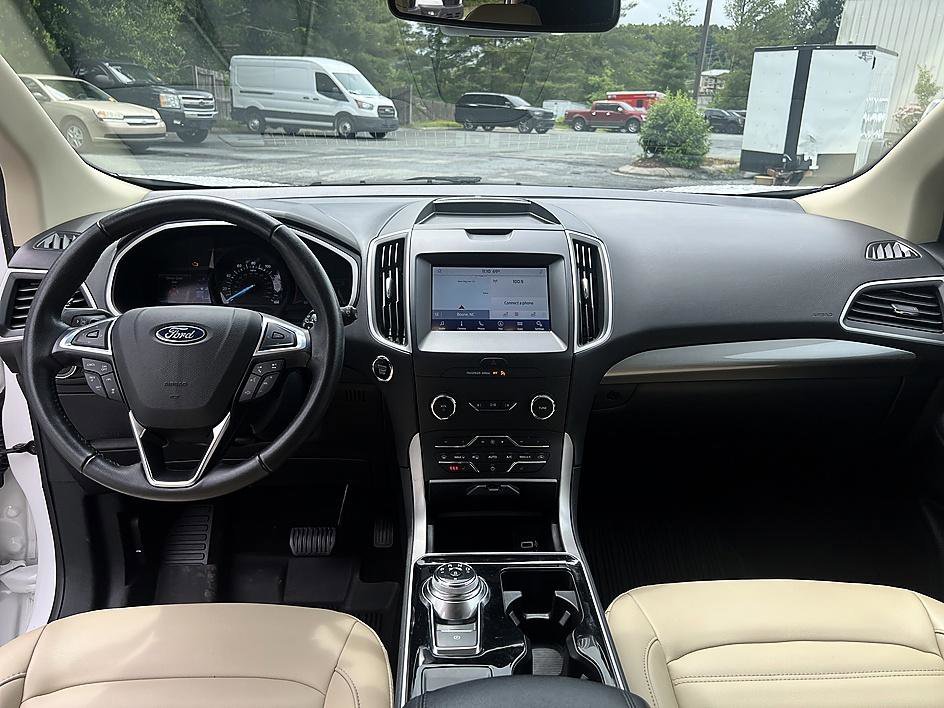 Used 2020 White Metallic Ford SEL image 14