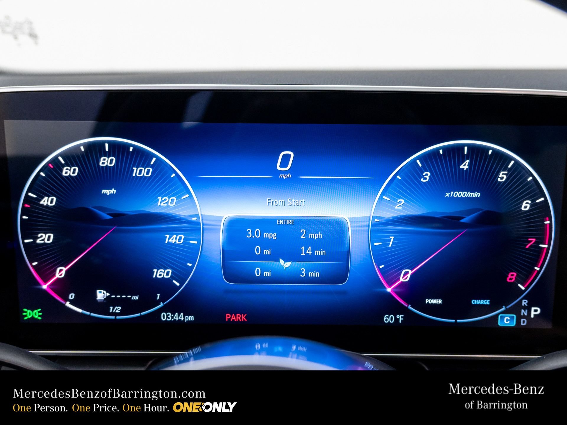 New 2026 Polar White Mercedes-Benz GLC 300 image 25