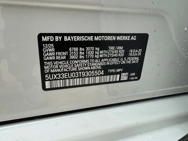 Used 2026 White BMW M60i image 30