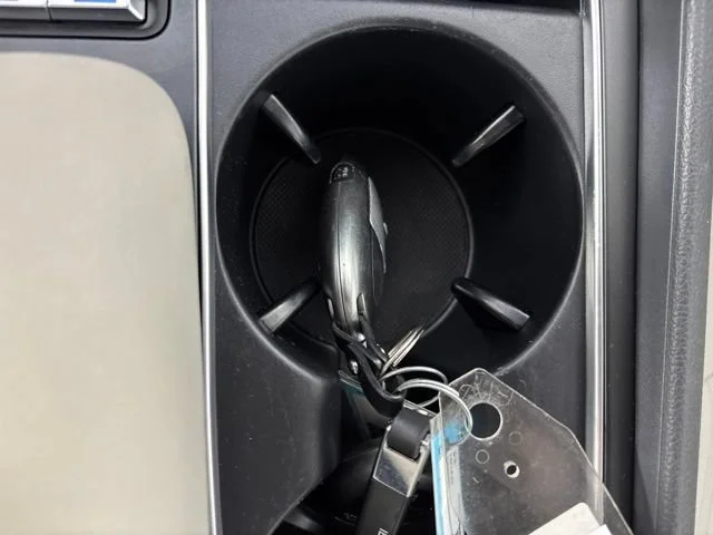 Used 2024 Blue Hyundai SEL image 10