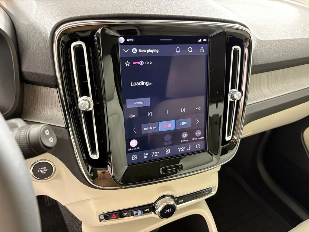 2026 Volvo XC40 Ultra - Photo 25