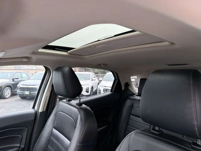 Used 2021 White Ford Titanium image 19
