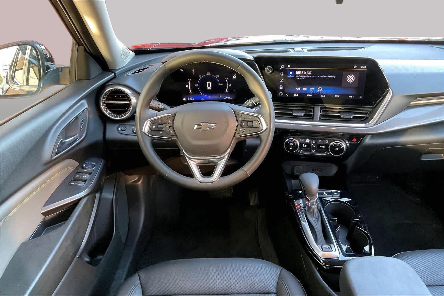 Used 2024 Mosaic Black Metallic Chevrolet ACTIV image 7