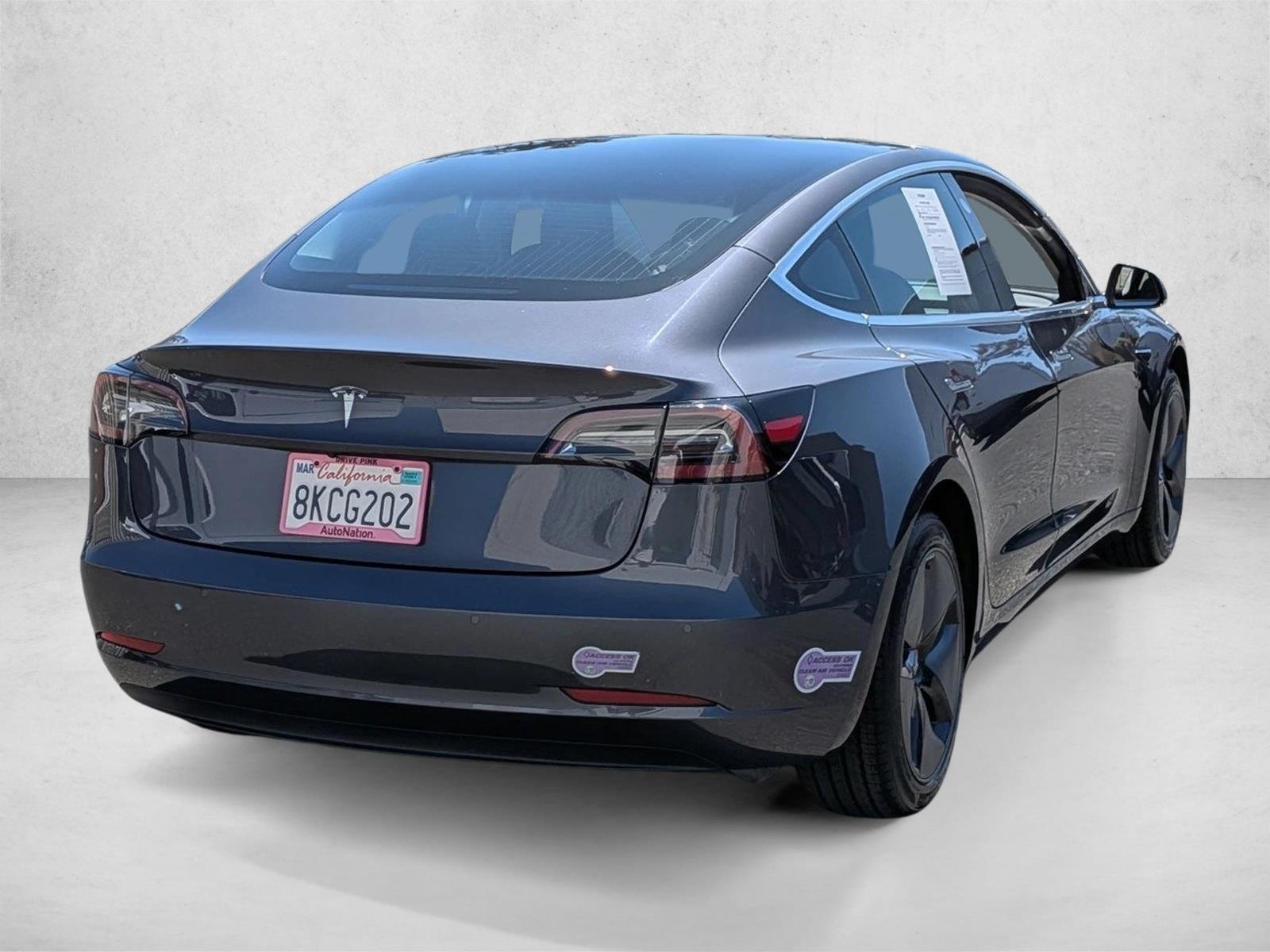 Used 2019 Silver/Gray Tesla Standard Range Plus image 4