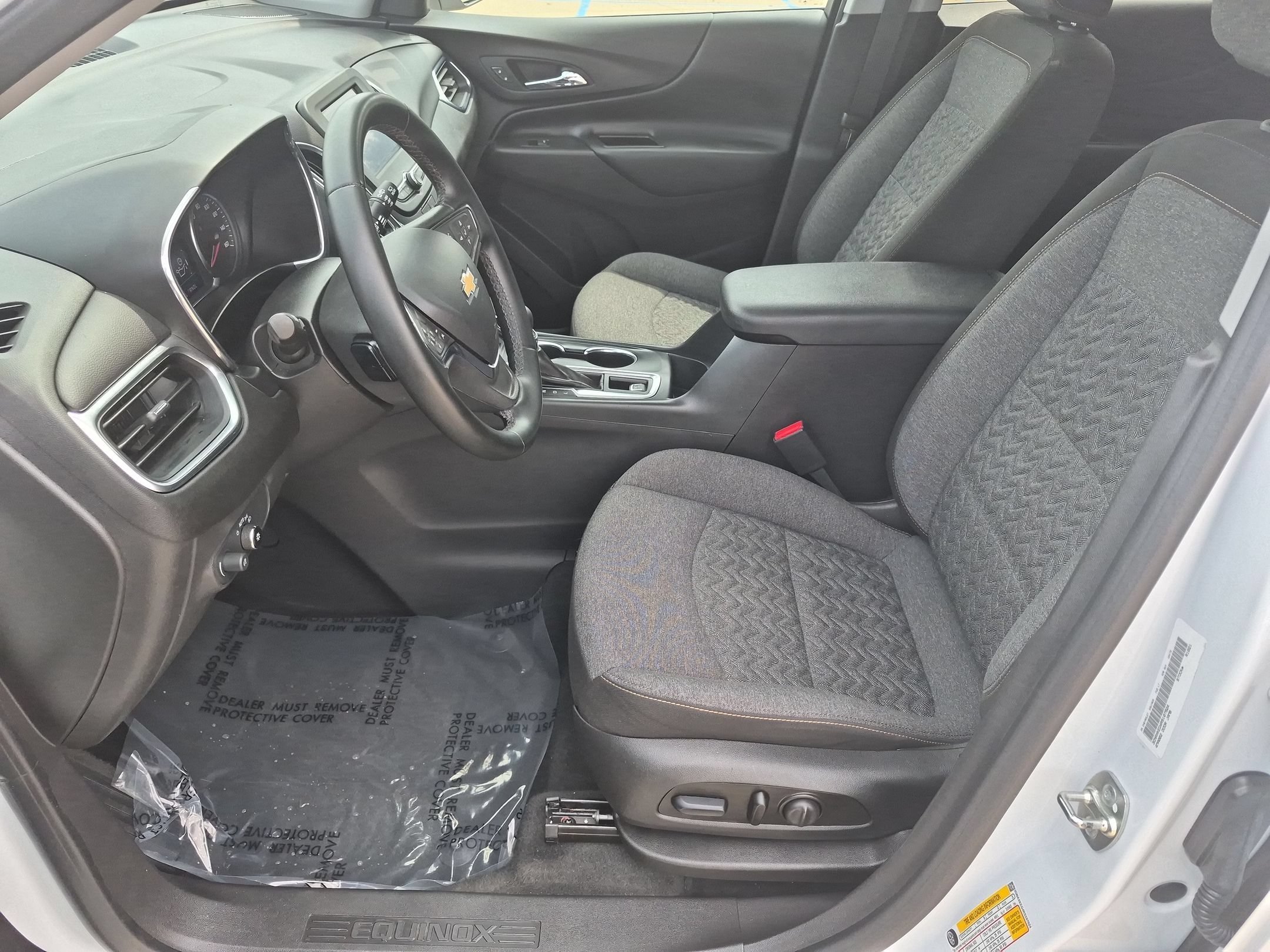 Used 2024 Summit White Chevrolet LT image 11