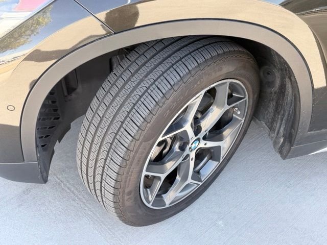 Used 2018 Green BMW xDrive28i image 39