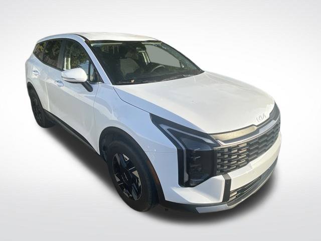 Used 2026 White Kia LX image 9