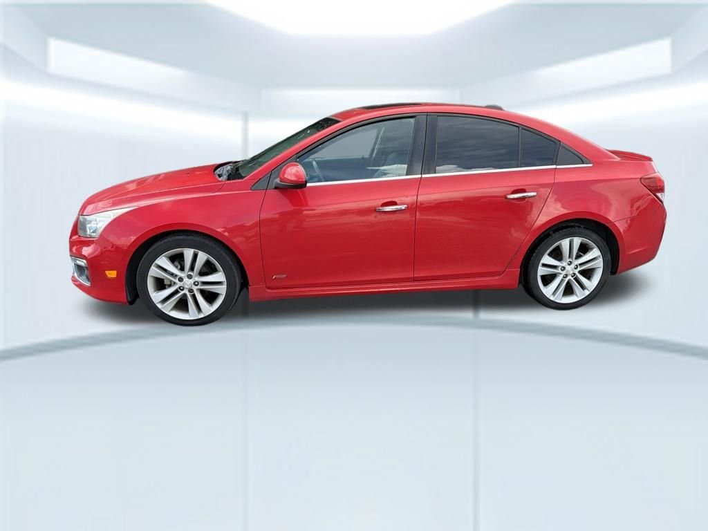 Used 2015 Red Chevrolet LTZ image 10
