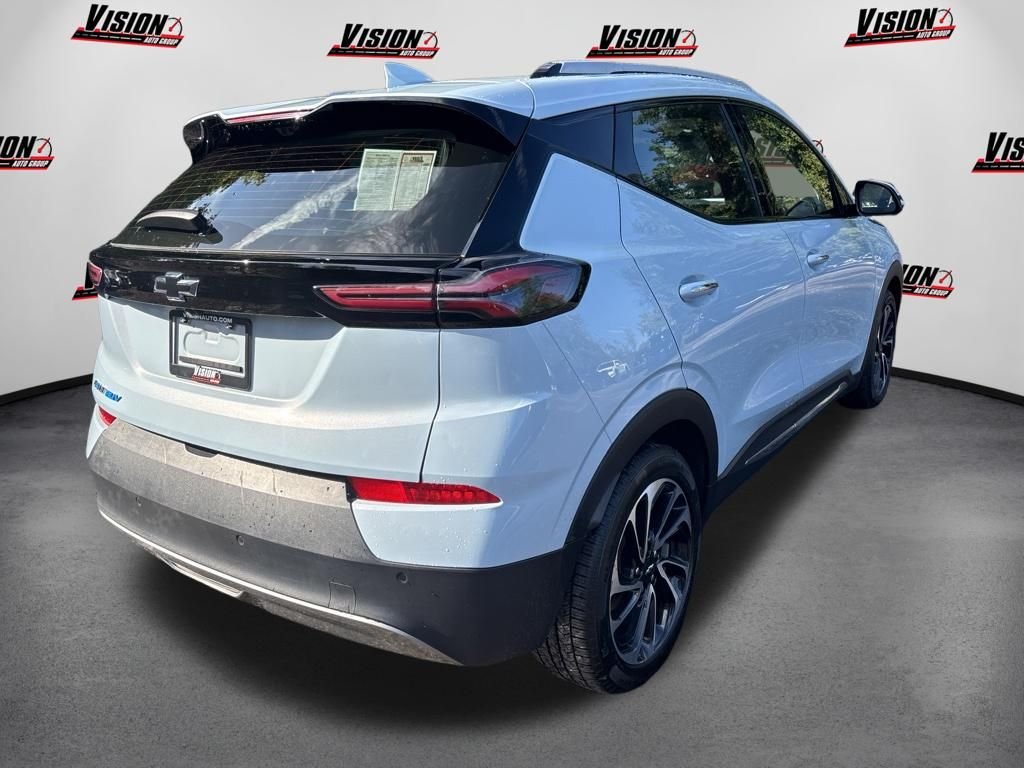 Used 2023 Blue Chevrolet Premier image 5
