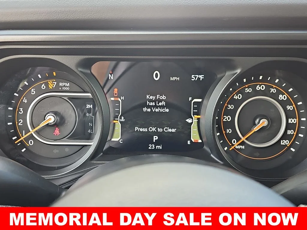 2025 Jeep Gladiator Mojave - Photo 18