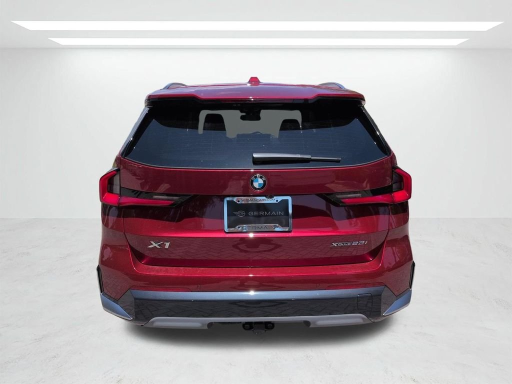 New 2026 Vegas Red Metallic BMW xDrive28i image 5