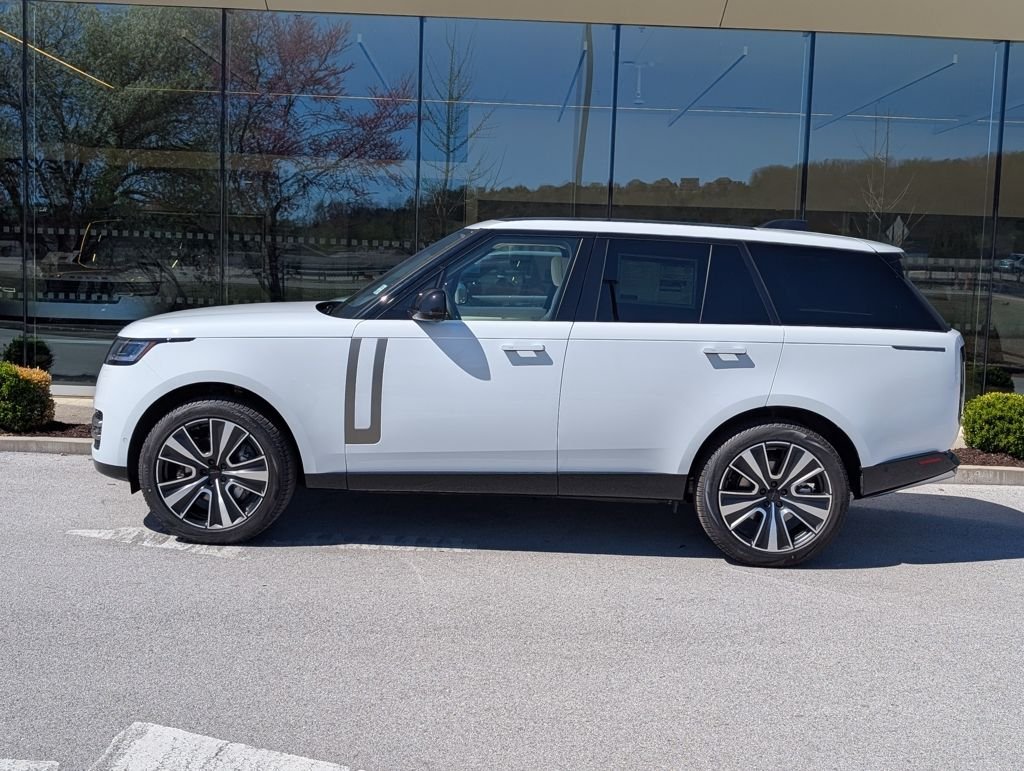 2026 Land Rover Range Rover SE