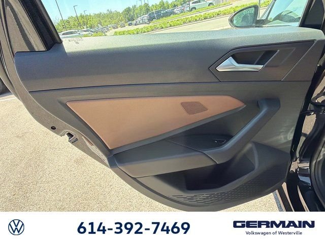 New 2026 Deep Black Pearl Volkswagen 1.5T SEL image 16
