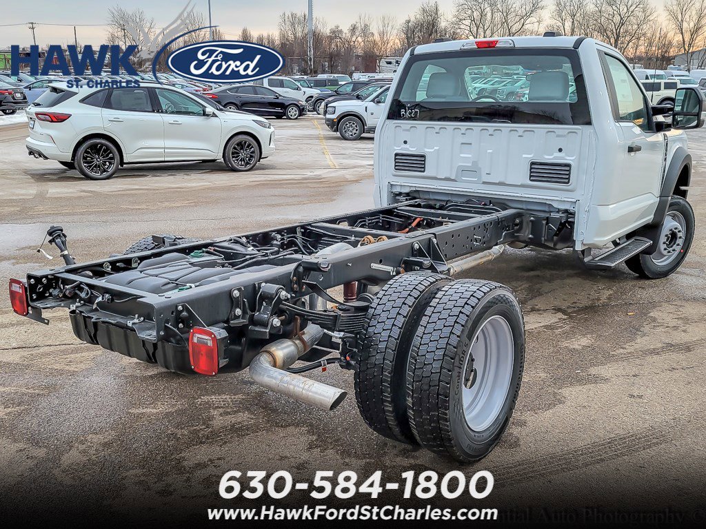 New 2026 Oxford White Ford F-450® XL image 7