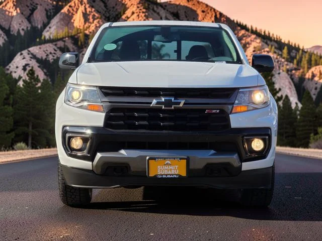 Used 2022 White Chevrolet Z71 image 2