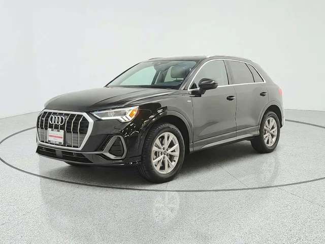 2024 Audi Q3 S line Premium