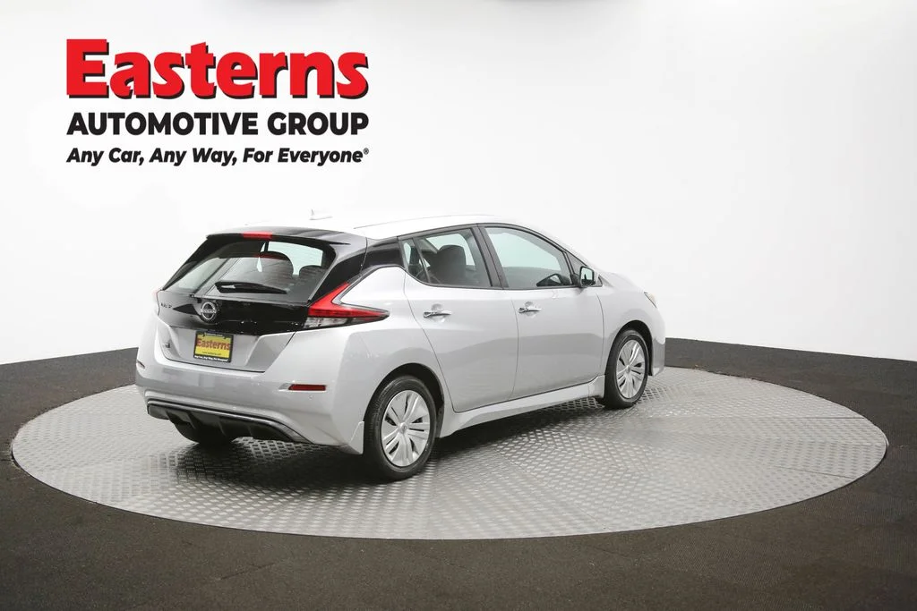 Used 2023 Silver Nissan S image 36